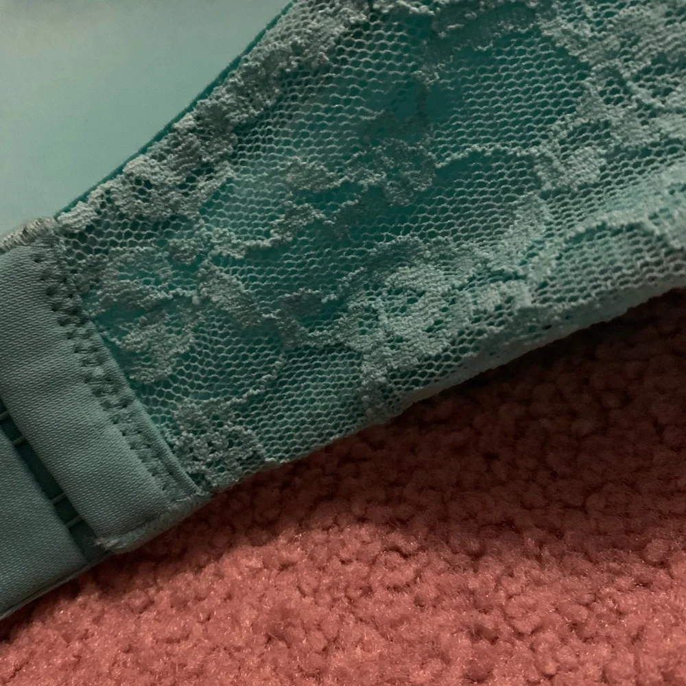 Victoria secret strapless bra - Picture 4 of 5